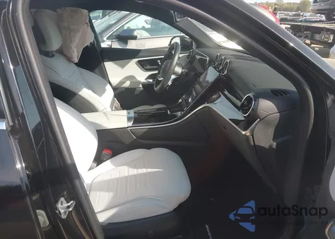 2024 Mercedes-Benz Glc 300 4Matic Suv z USA, uszkodzony, nr VIN W1NKM4HB3RF212565